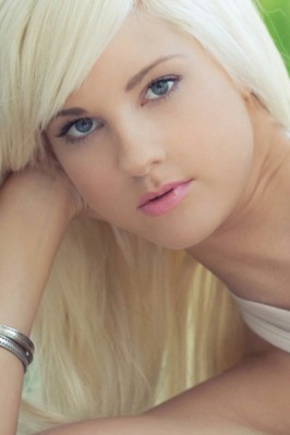 Holly Jean
